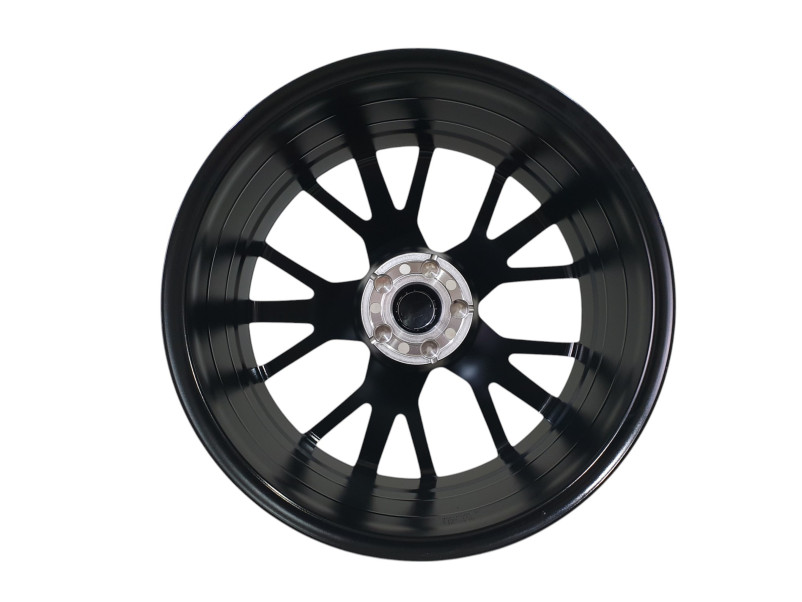 R20 Gloss Black ( одноширокі 9.0J ET35 ) Диски на Audi A4 B8 2007-2011 року