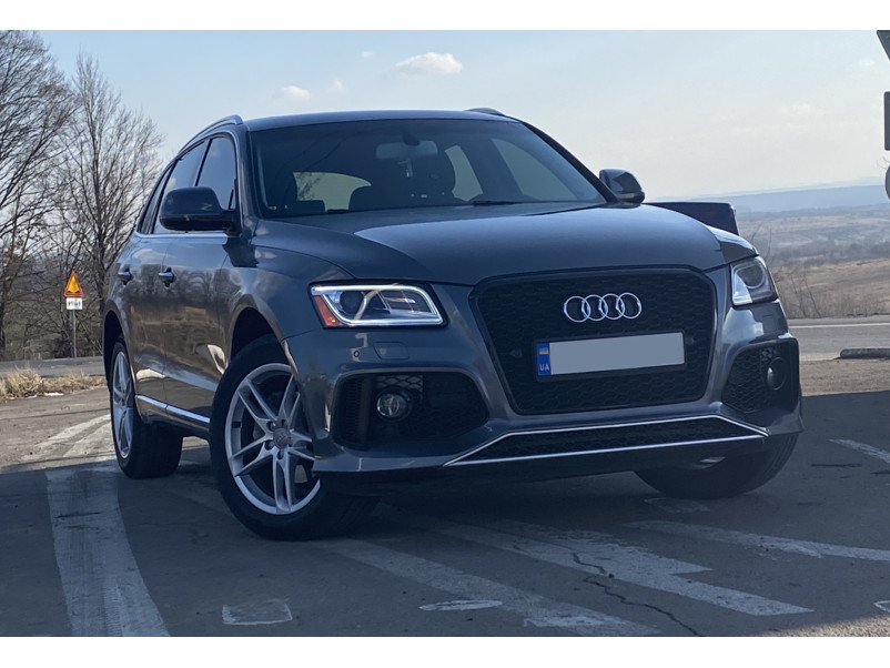 Передній бампер  ( в стилі RSQ5 V3 ) на Audi Q5 8R 2012-2016 року