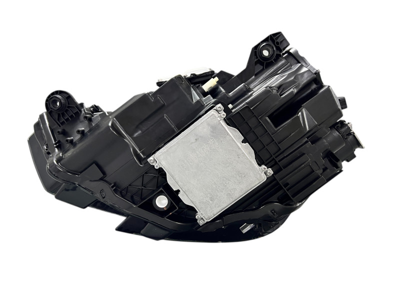 Передні фари  Full Led ( заміна на рестайлінг ) на Audi A3 8V 2012-2016 року