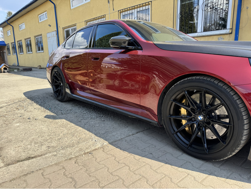Леза на пороги ( Карбон )  V2 на BMW M5 G90 / G99 2024-2026 року