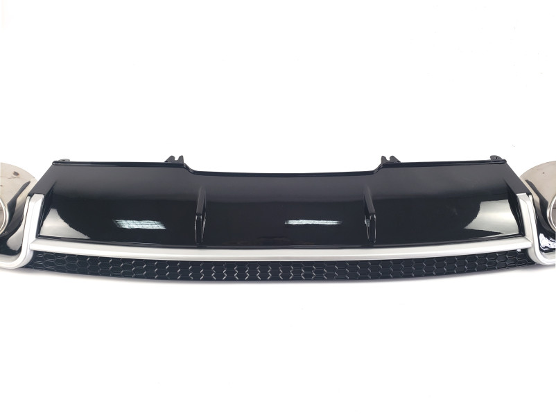 Дифузор ( заднього бампера ) Black Silver / Chrome Pipe ( в стилі RS4 ) на Audi A4 B9 2015-2019 року