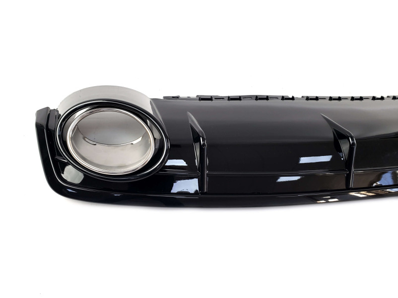 Дифузор ( заднього бампера ) Full Black / Chrome Pipe ( в стилі RSQ7 ) на Audi Q7 4M 2015-2020 року