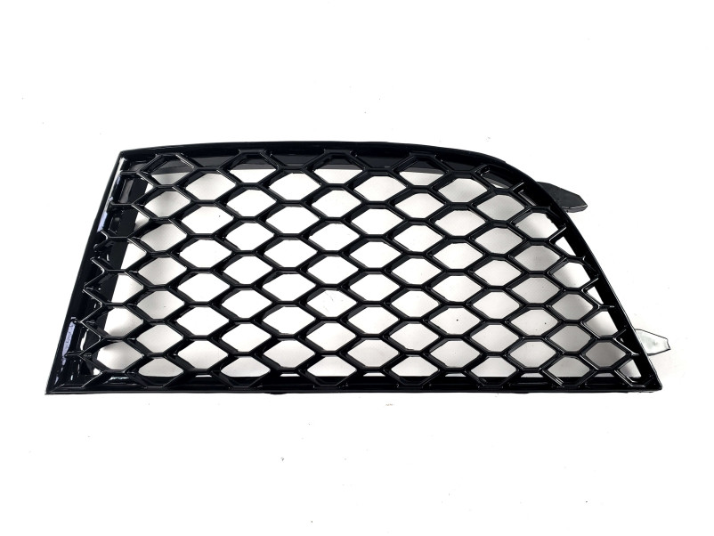 Решітки в бампер Full Black ( RS бампер V2 ) на Audi A4 B8 2007-2011 року