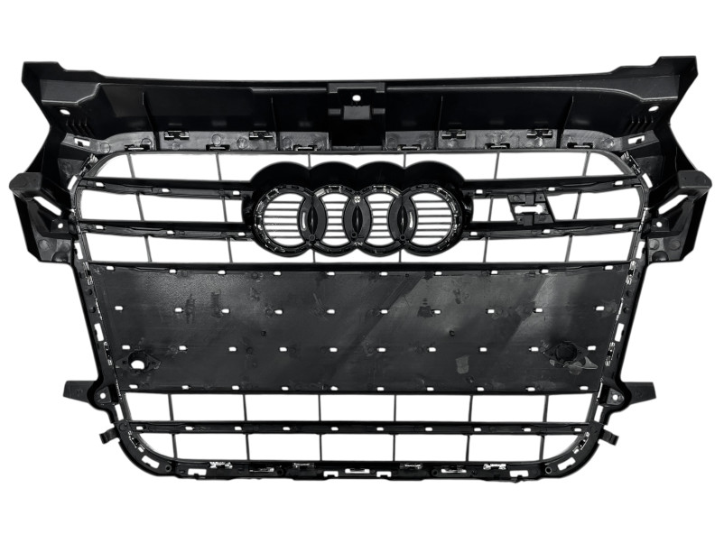 Решітка радіатора Chrome Black ( в стилі S1 ) на Audi A1 8X 2010-2014 року
