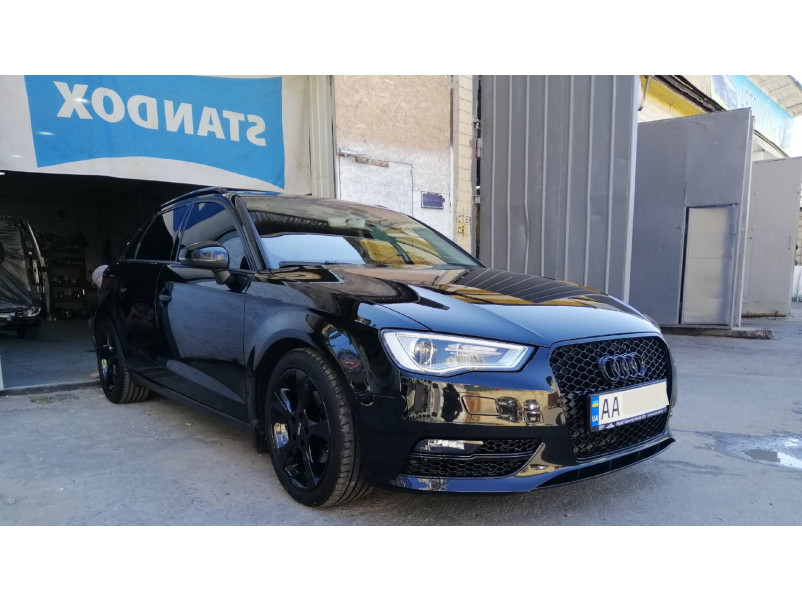 Решітки в бампер Full Black ( в стилі RS3 ) на Audi A3 8V 2012-2016 року