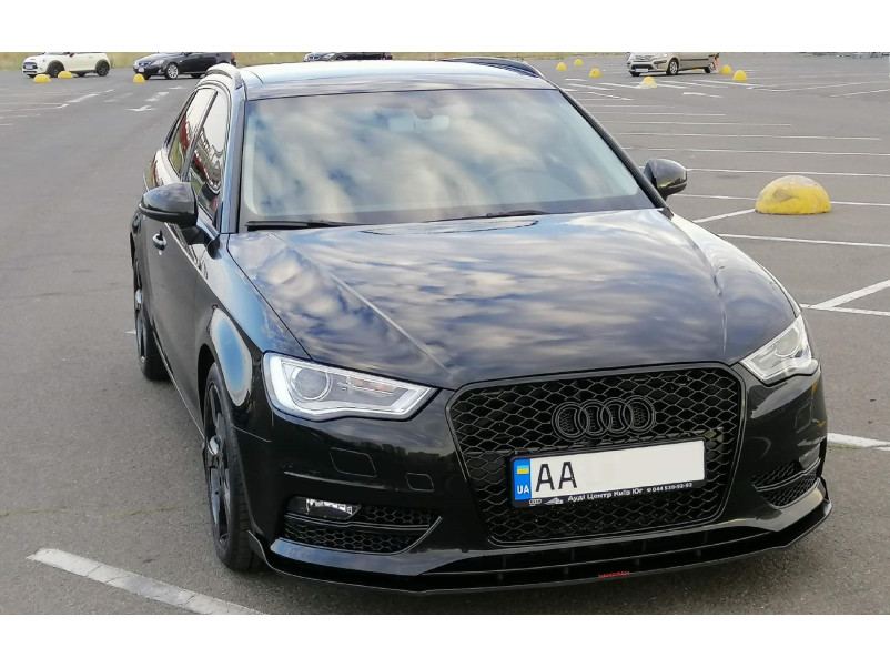 Решітки в бампер Full Black ( в стилі RS3 ) на Audi A3 8V 2012-2016 року