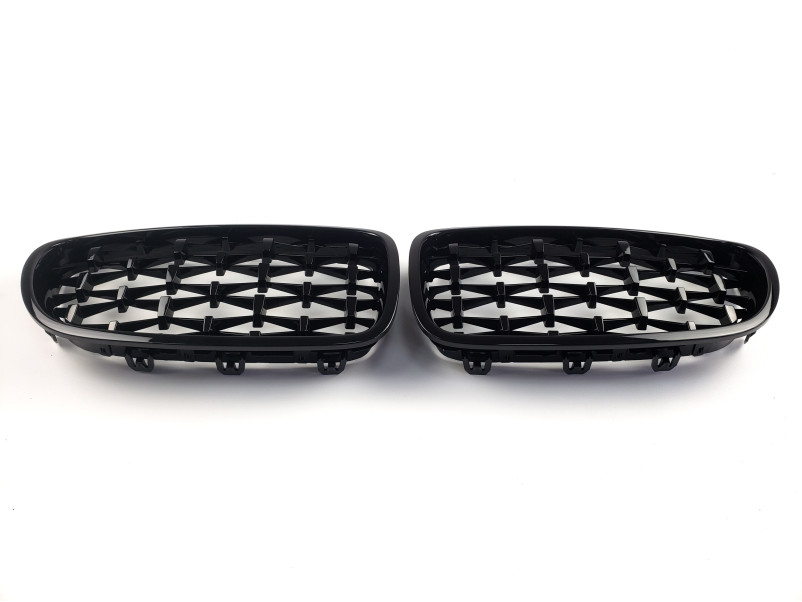 Ніздрі  Diamond All Black  на BMW 5 Series F10 / F11 2010-2017 року