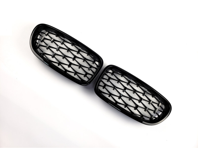 Ніздрі  Diamond All Black  на BMW 5 Series F10 / F11 2010-2017 року