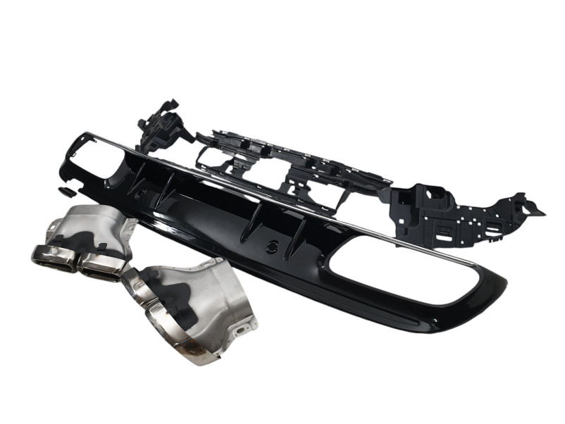 Дифузор ( заднього бампера ) Chrome Black / Chrome Pipe ( стиль C63 S ) Sedan на Mercedes-Benz C-Class W205 2018-2021 року
