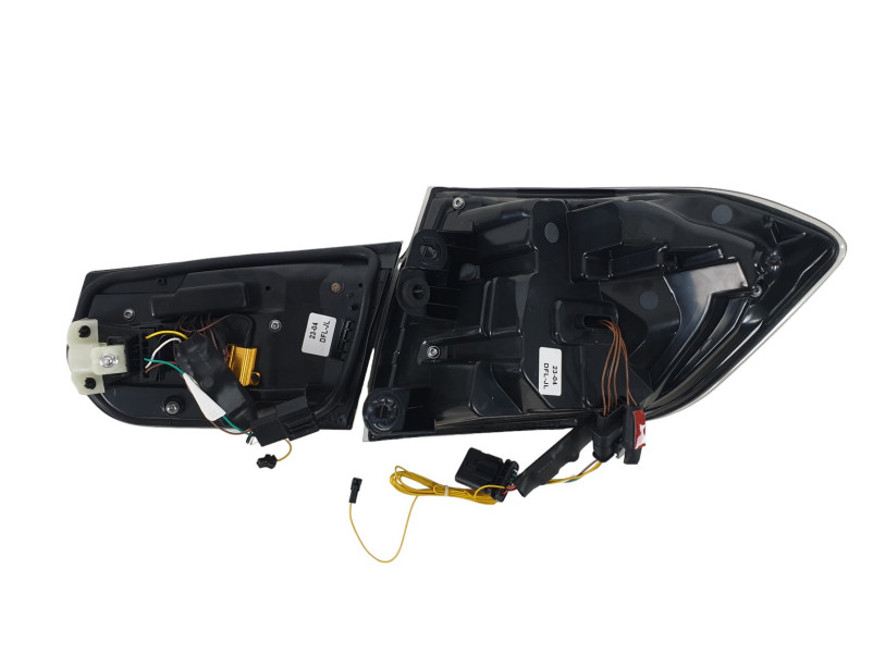 Задні ліхтарі  CS Smoke ( V4 ) Стопи на BMW 3 Series F30 / F31 2011-2018 року