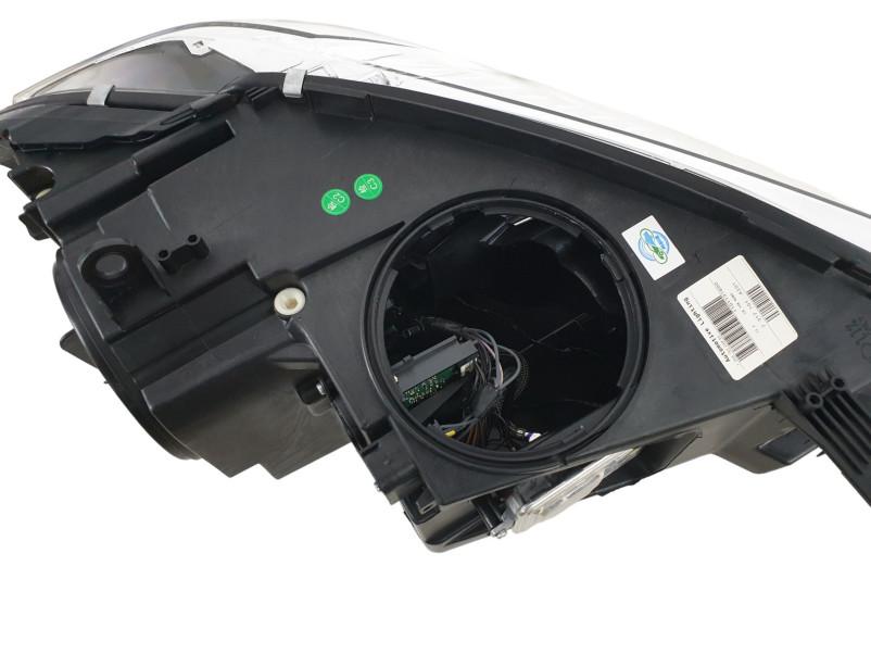 Передні фари  ( Bi-Xenon No Adaptive ) комплектні на BMW X5 F15 2013-2018 року
