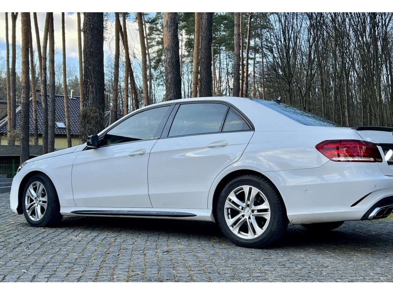 Задній бампер  ( стиль E63 AMG ) на Mercedes-Benz E-Class W212 2013-2016 року