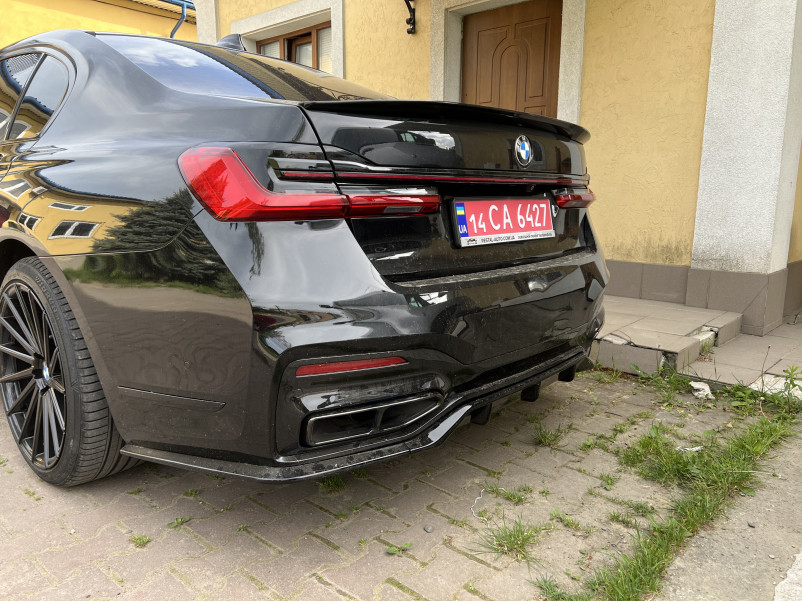 Дифузор ( заднього бампера ) Чорний глянець ( Rock style ) на BMW 7 Series G11 / G12 2019-2023 року