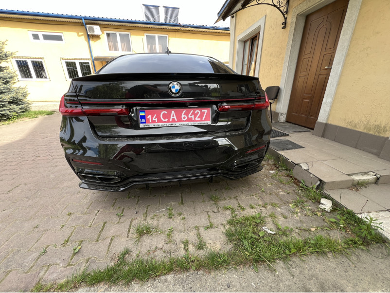 Дифузор ( заднього бампера ) Чорний глянець ( Rock style ) на BMW 7 Series G11 / G12 2019-2023 року
