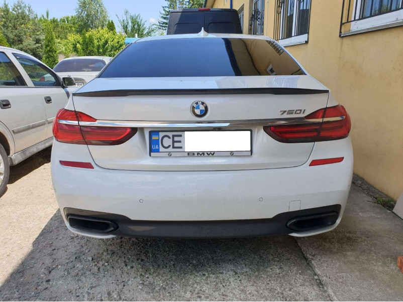 Спойлер Чорний глянець V1 на BMW 7 Series G11 / G12 2015-2019 року