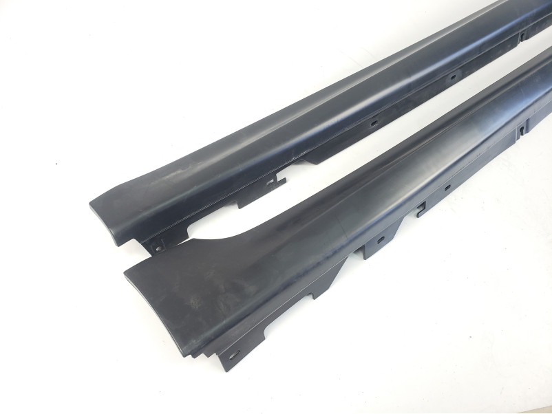 Накладки на пороги  ( стиль M5 F90 ) на BMW 5 Series G30 / G31 2017-2020 року