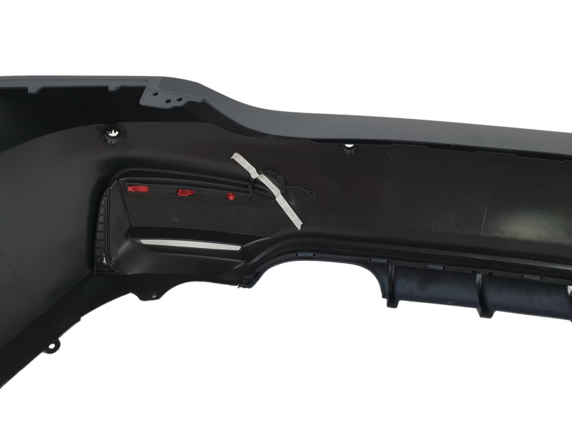 Задній бампер  ( стиль M4 F82 ) на BMW 4 Series F32 / F33 2013-2020 року