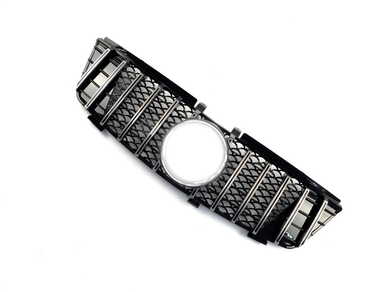 Решітка радіатора Chrome Black GT на Mercedes-Benz ML-Class W164 2005-2008 року