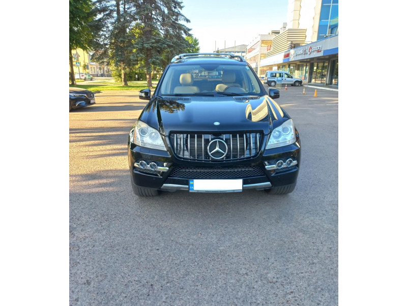 Решітка радіатора Chrome Black 2 Line GT на Mercedes-Benz GL-Class X164 2009-2012 року