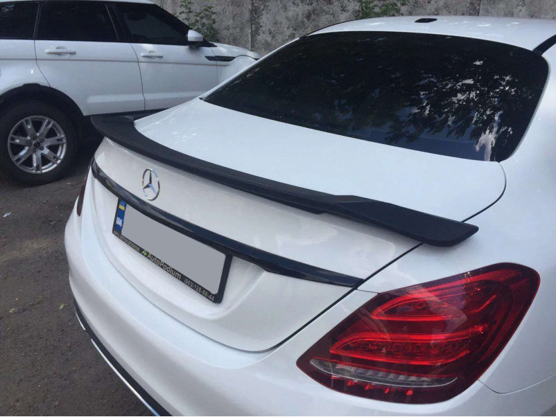Спойлер Чорний глянець ( седан ) на Mercedes-Benz C-Class W205 2014-2018 року