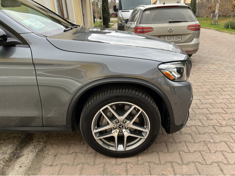 Передній бампер  ( стиль GLC63 AMG ) на Mercedes-Benz GLC-Class X253 2015-2019 року