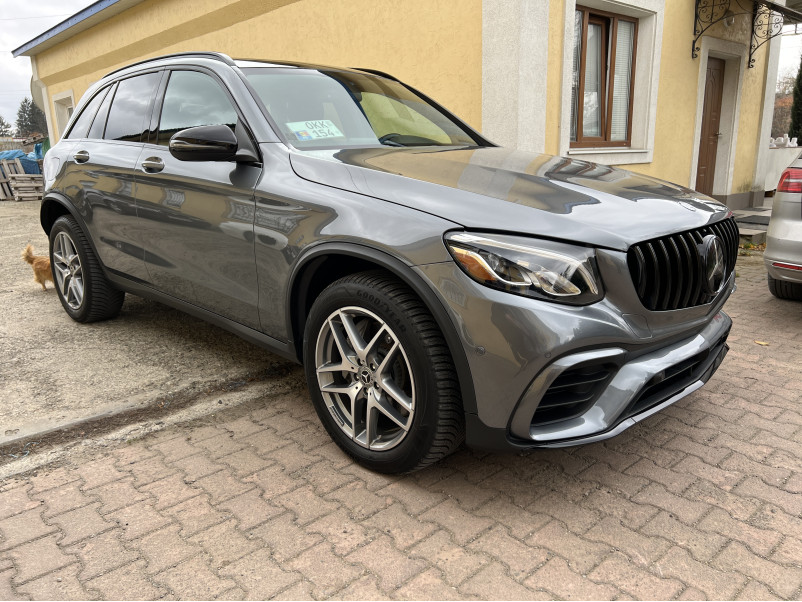 Передній бампер  ( стиль GLC63 AMG ) на Mercedes-Benz GLC-Class X253 2015-2019 року