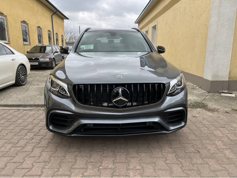 Передній бампер  ( стиль GLC63 AMG ) на Mercedes-Benz GLC-Class X253 2015-2019 року