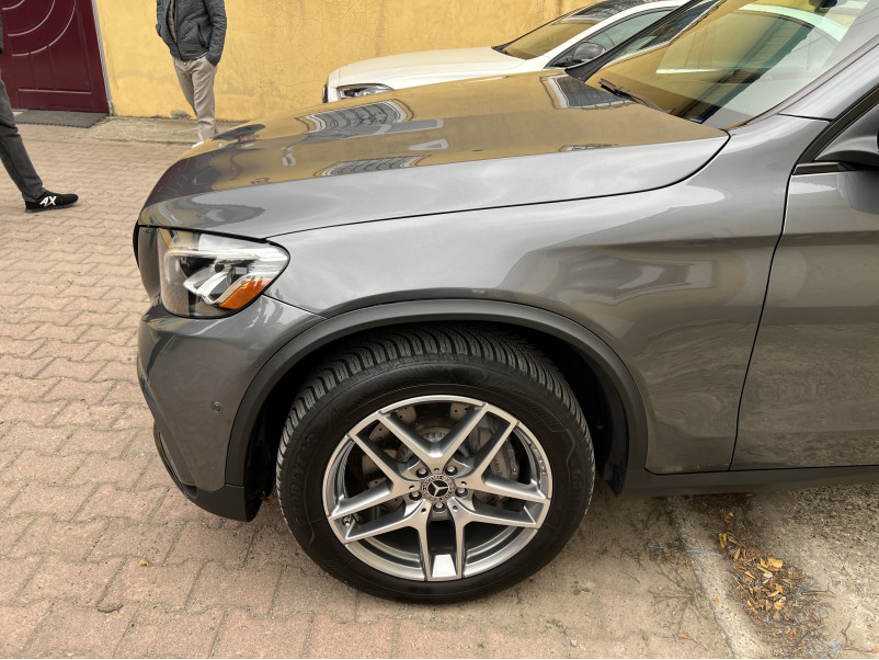 Передній бампер  ( стиль GLC63 AMG ) на Mercedes-Benz GLC-Class X253 2015-2019 року