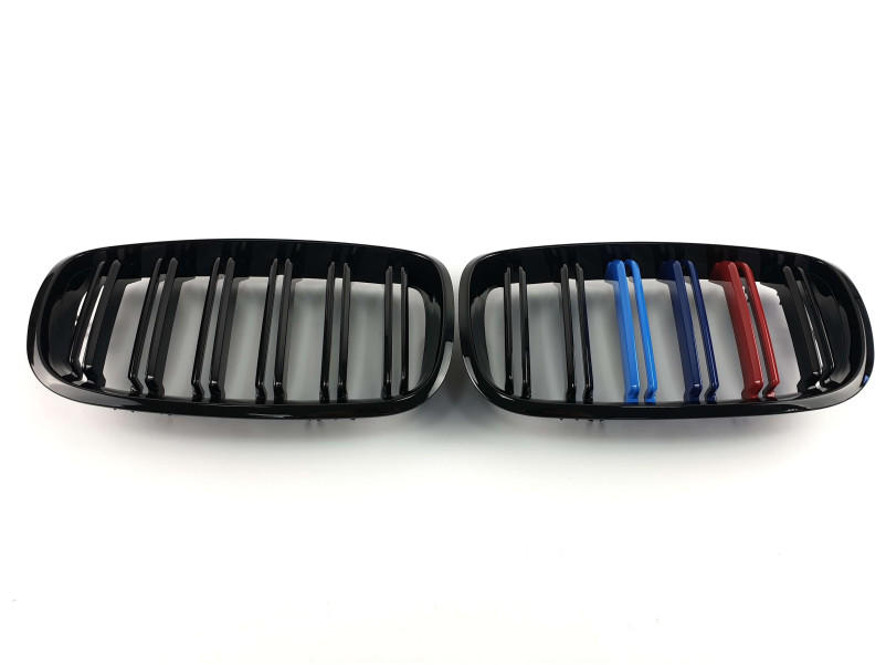 Ніздрі M-color ( Подвійні M-Look ) на BMW X5 E70 2010-2013 року