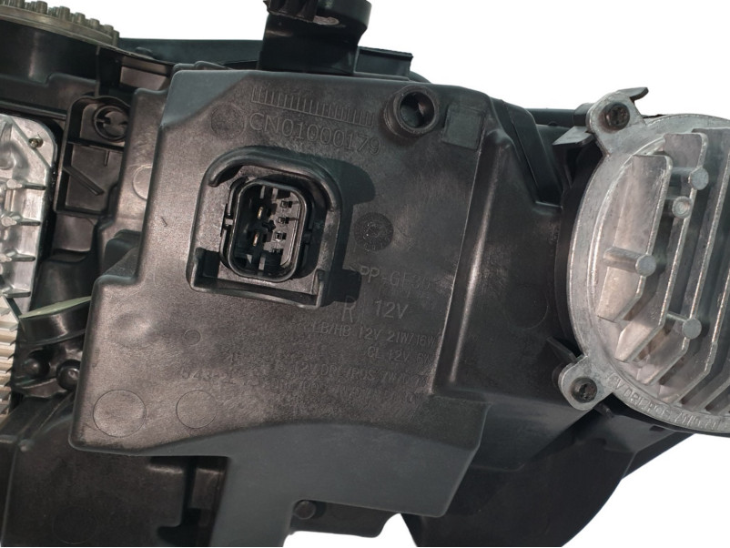 Передні фари  ( Laser ) апгрейд з LED Adaptive на BMW 3 Series G20 / G21 2018-2022 року