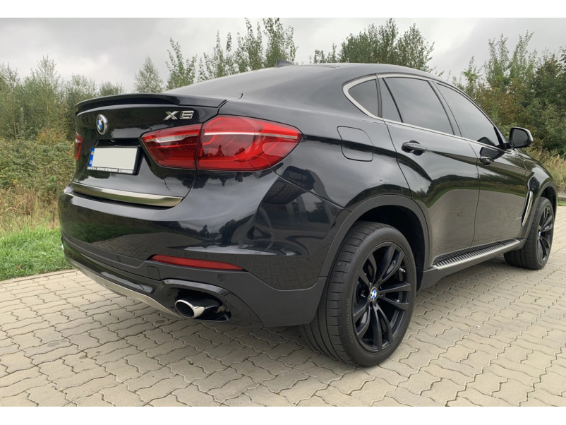 Спойлер Чорний глянець V2 на BMW X6 F16 2014-2018 року
