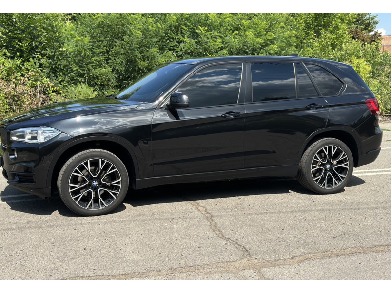 R22 Chrome Black ( різноширокі ) Диски на BMW X5 F15 2013-2018 року