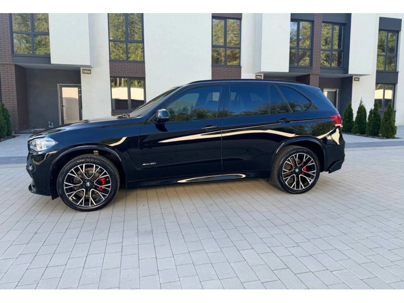 R22 Chrome Black ( різноширокі ) Диски на BMW X5 F15 2013-2018 року
