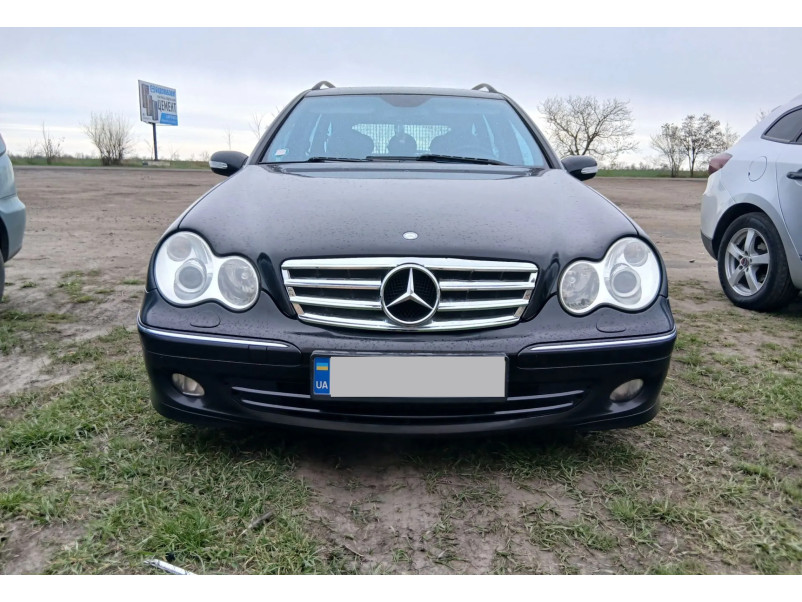 Решітка радіатора  CL Chrome на Mercedes-Benz C-Class W203 2000-2007 року
