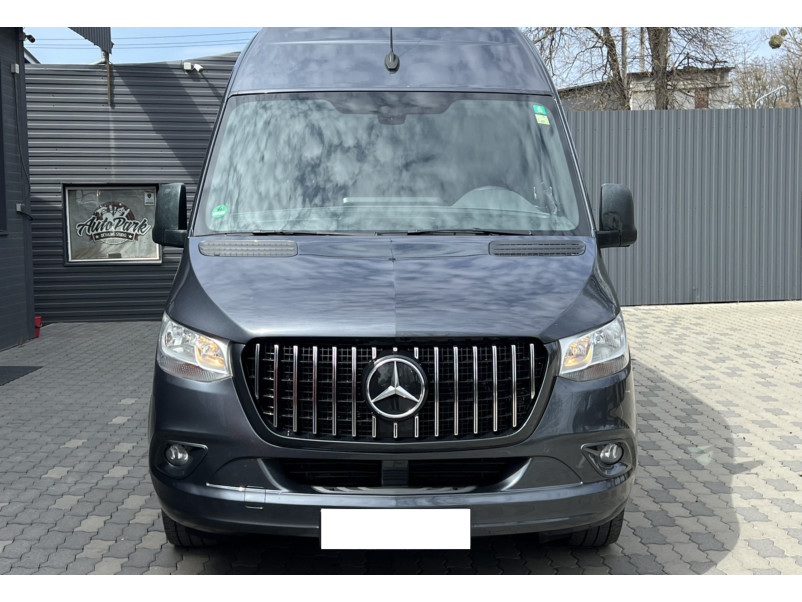 Решітка радіатора  ( GT Chrome Black ) без рамки на Mercedes-Benz SPRINTER W907 2017-2025 року
