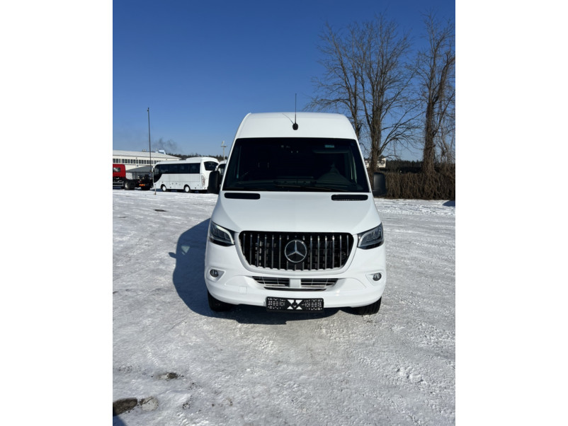 Решітка радіатора  ( GT Chrome Black ) без рамки на Mercedes-Benz SPRINTER W907 2017-2025 року