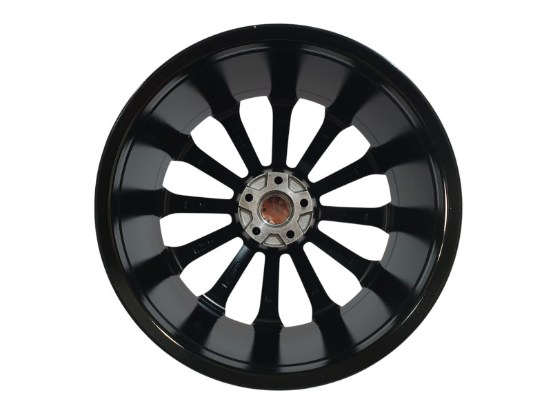 R20 BMF ( різноширокі ) на Mercedes-Benz A-Class W176 2012-2015 року