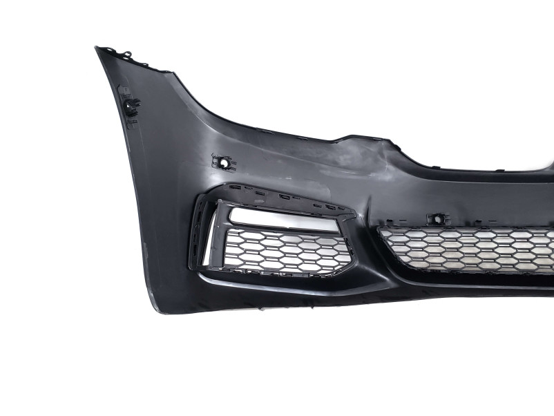 Передній бампер  ( стиль M-Paket ) на BMW 5 Series G30 / G31 2017-2020 року
