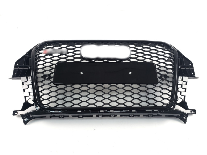 Решітка радіатора Full Black ( в стилі SQ3 ) на Audi Q3 8U 2011-2014 року