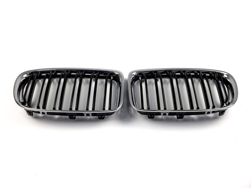 Ніздрі Чорний Глянець Хром Рамка ( Подвійні M-Look ) на BMW X1 E84 2009-2015 року