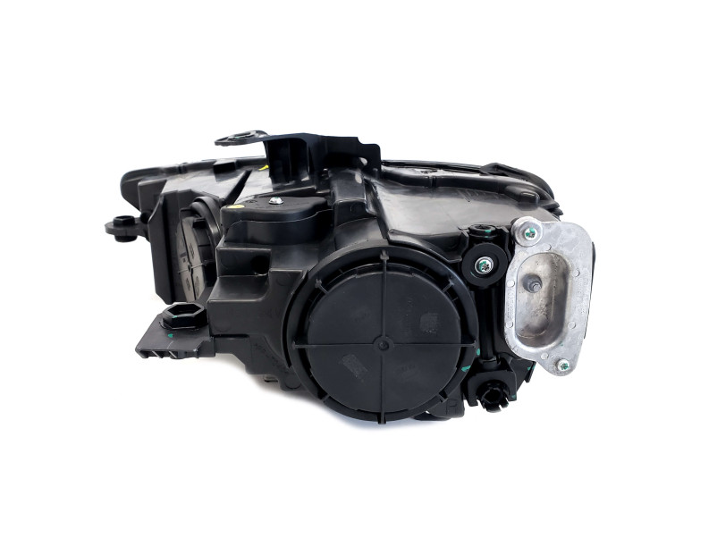 Передні фари  ( Bi-Xenon Європа комплектні ) на Audi A3 8V 2016-2020 року