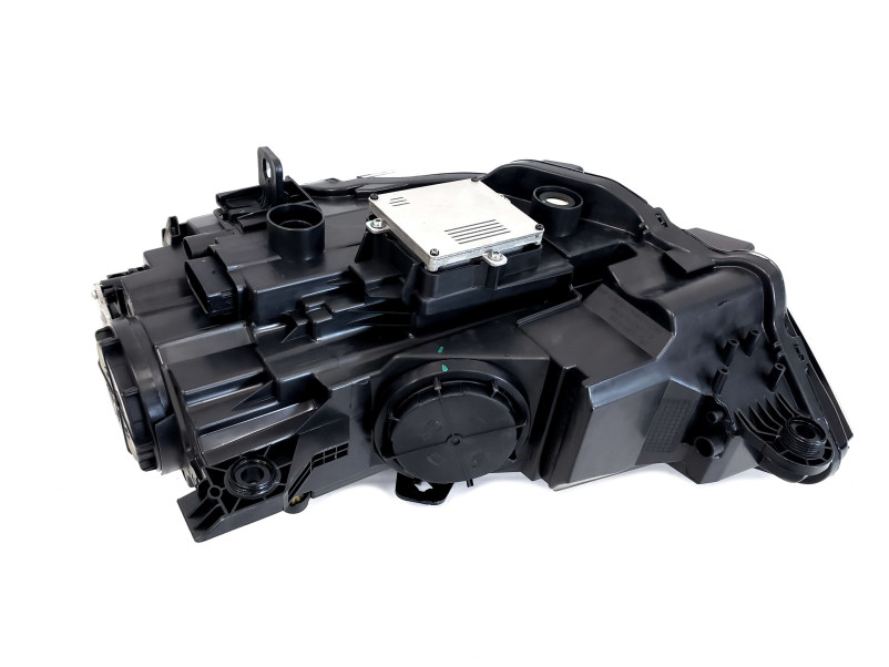 Передні фари  ( Bi-Xenon Європа комплектні ) на Audi A3 8V 2016-2020 року