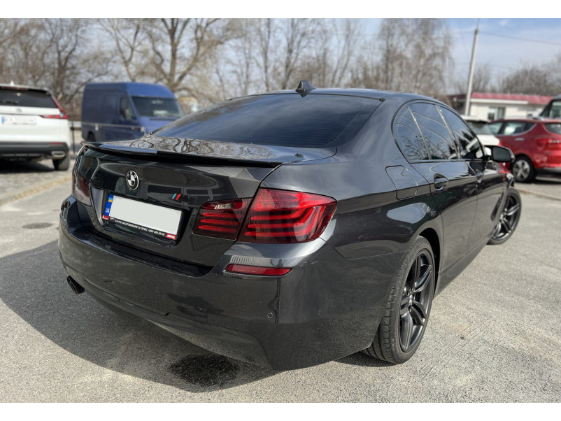 Спойлер Чорний глянець ( стиль М4 ) на BMW 5 Series F10 / F11 2010-2017 року