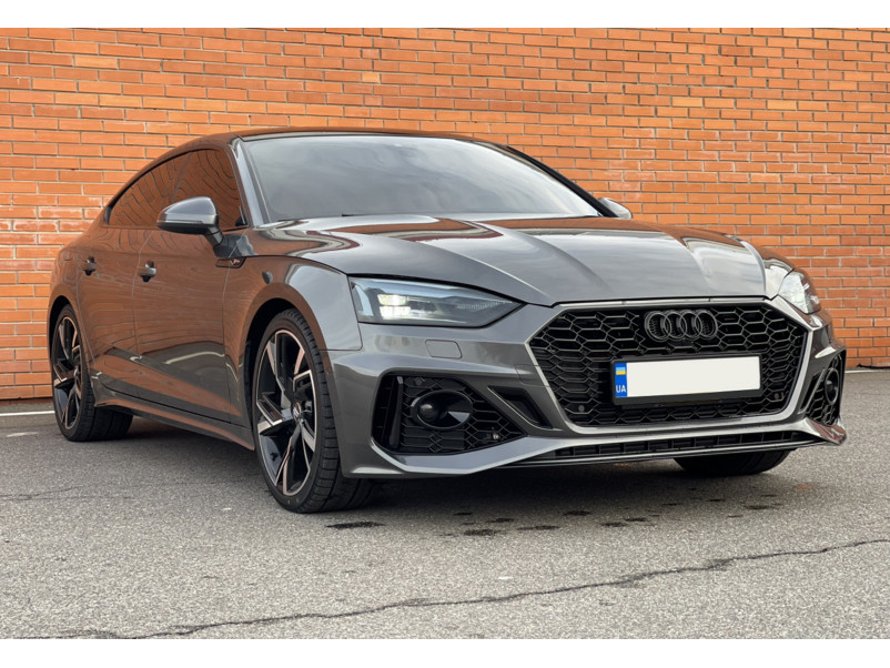 Передній бампер  ( стиль RS5 ) під дистронік V2 на Audi A5 B9 2020-2025 року