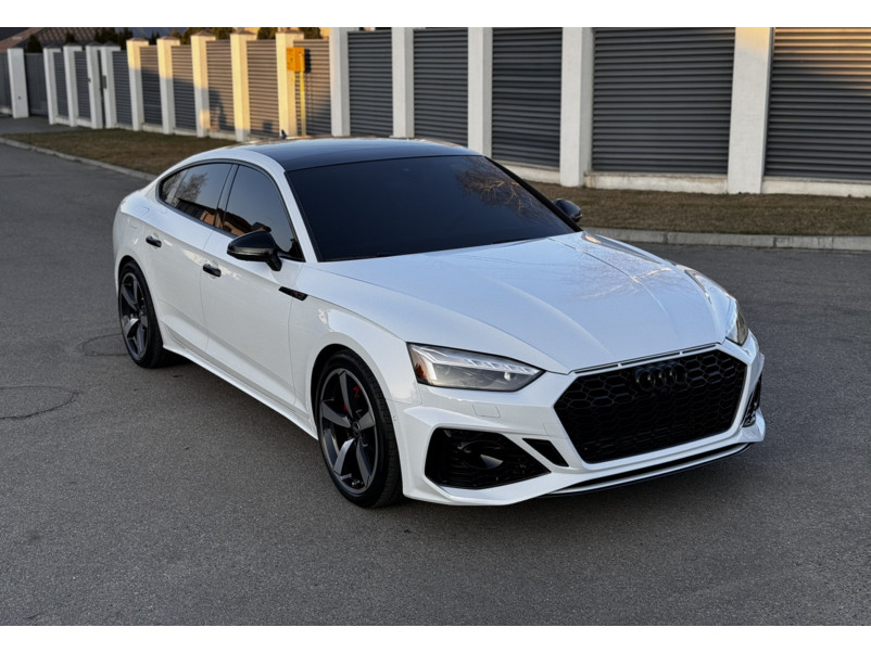 Передній бампер  ( стиль RS5 ) під дистронік V2 на Audi A5 B9 2020-2025 року