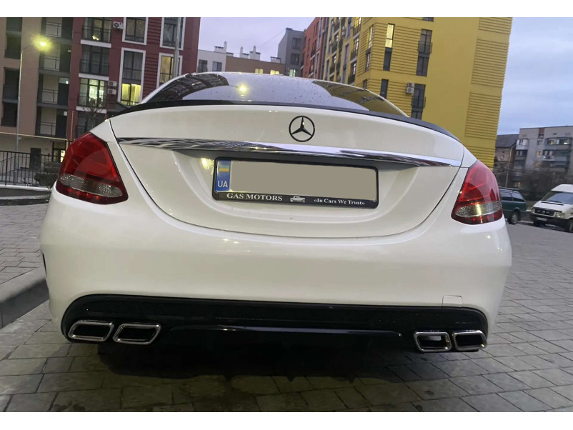 Спойлер Чорний глянець ( седан ) на Mercedes-Benz C-Class W205 2014-2018 року
