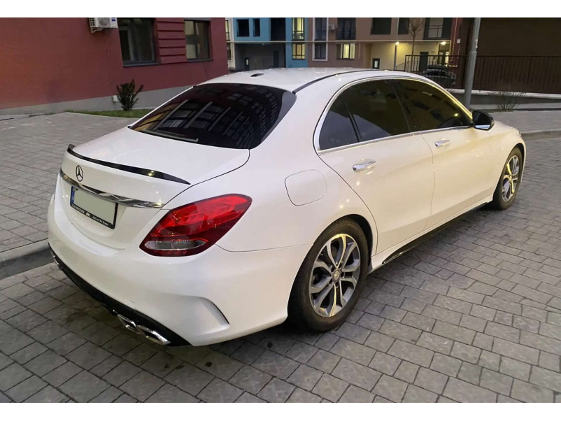 Спойлер Чорний глянець ( седан ) на Mercedes-Benz C-Class W205 2014-2018 року