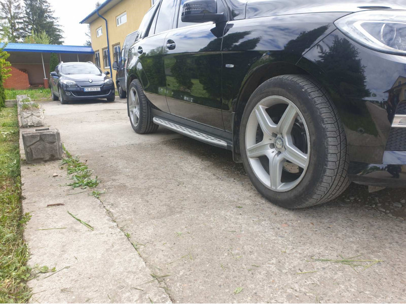 Підніжки   на Mercedes-Benz ML-Class W166 2011-2015 року