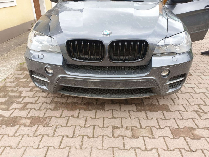 Ніздрі Чорний глянець ( Подвійні M-Look ) на BMW X5 E70 2010-2013 року