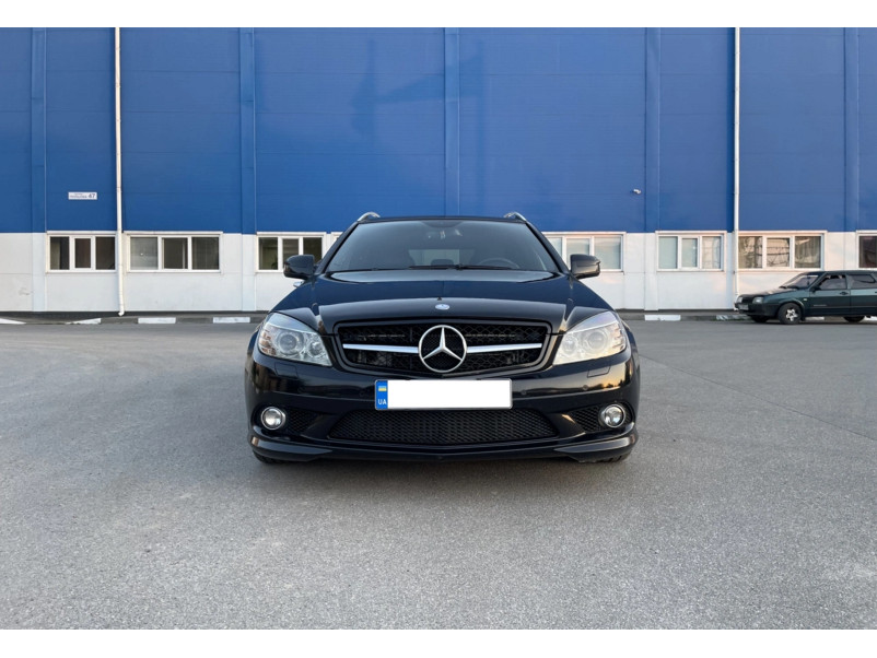 Решітка радіатора Black W/Moulding SL на Mercedes-Benz C-Class W204 2007-2014 року